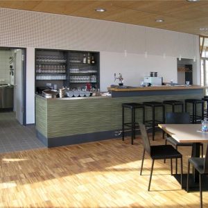 0709-dsmc_innenraum_bar_h600px