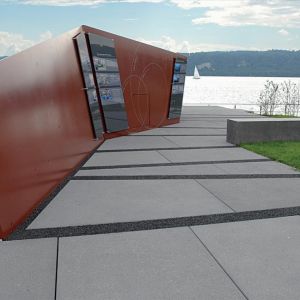 wassertreppe_stahlwand_01